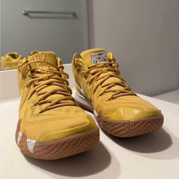 Kyrie 4 CTC (Cinnamon Toast Crunch) Shoes - Picture 3 of 9